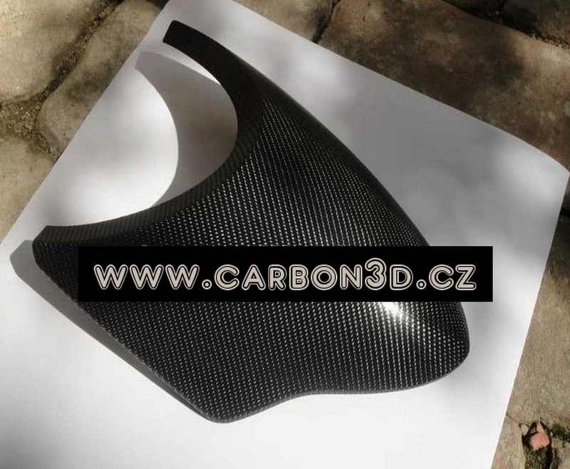 ČERNÁ 4D CARBON KARBON FOLIE S KANÁLKY V LEPIDLE 152cm x 14m