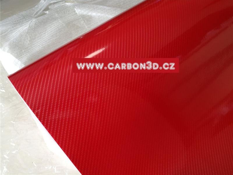 Červený extra lesklý 4D karbon 152cm x 18m