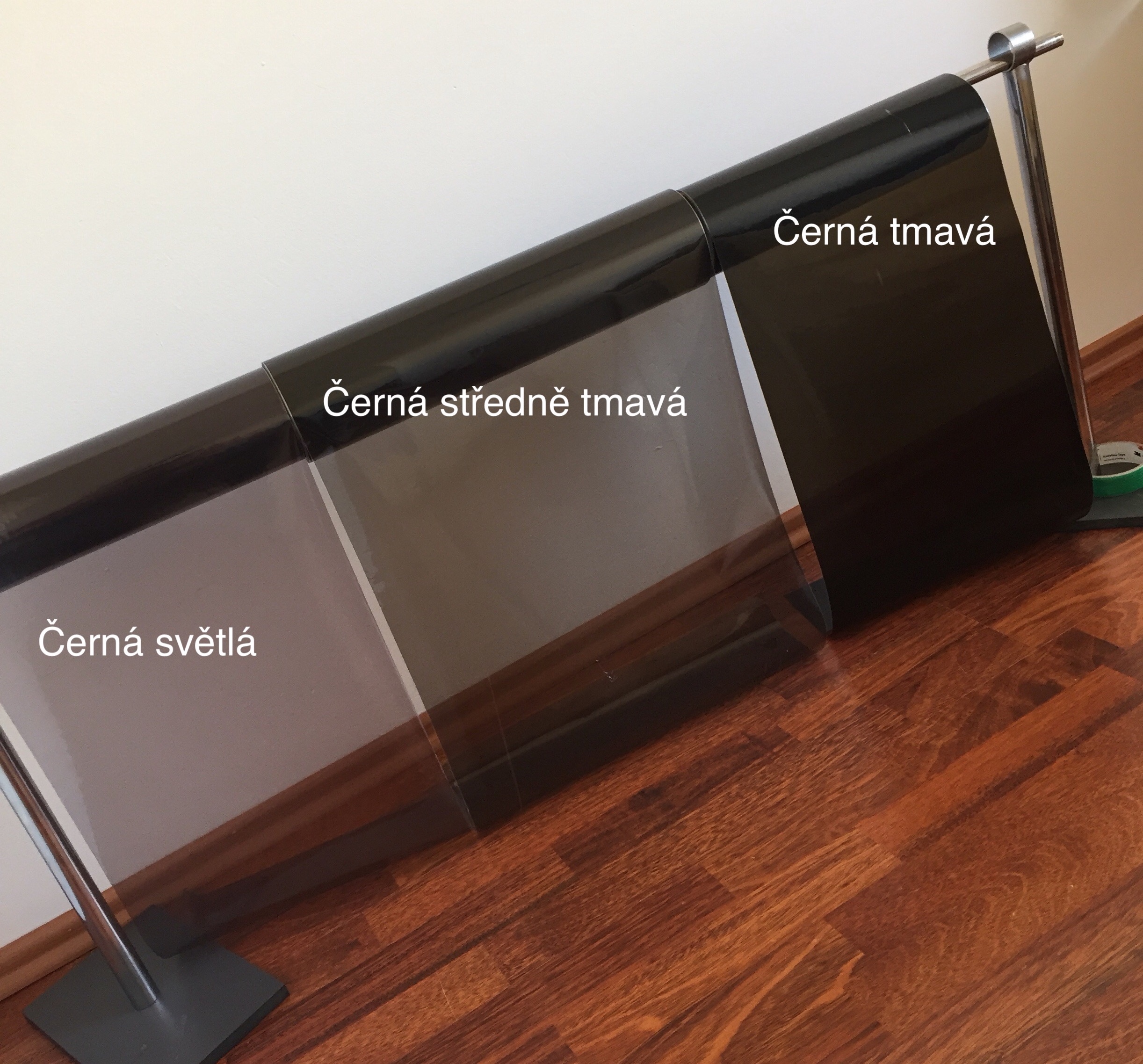 ČERNÁ KOUŘOVÁ STŘEDNĚ TMAVÁ FOLIE NA SVĚTLA 30cm x 9m