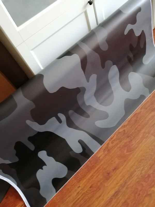 Maskáčová matná samolepicí folie K20 (velký vzor) 1.52m x 10m