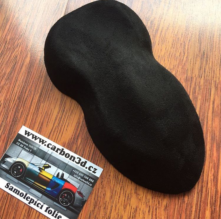 RED SAMOLEPICÍ LÁTKA (IMITACE BROUŠENÉ KŮŽE ALCANTARA) 149cm x 15m