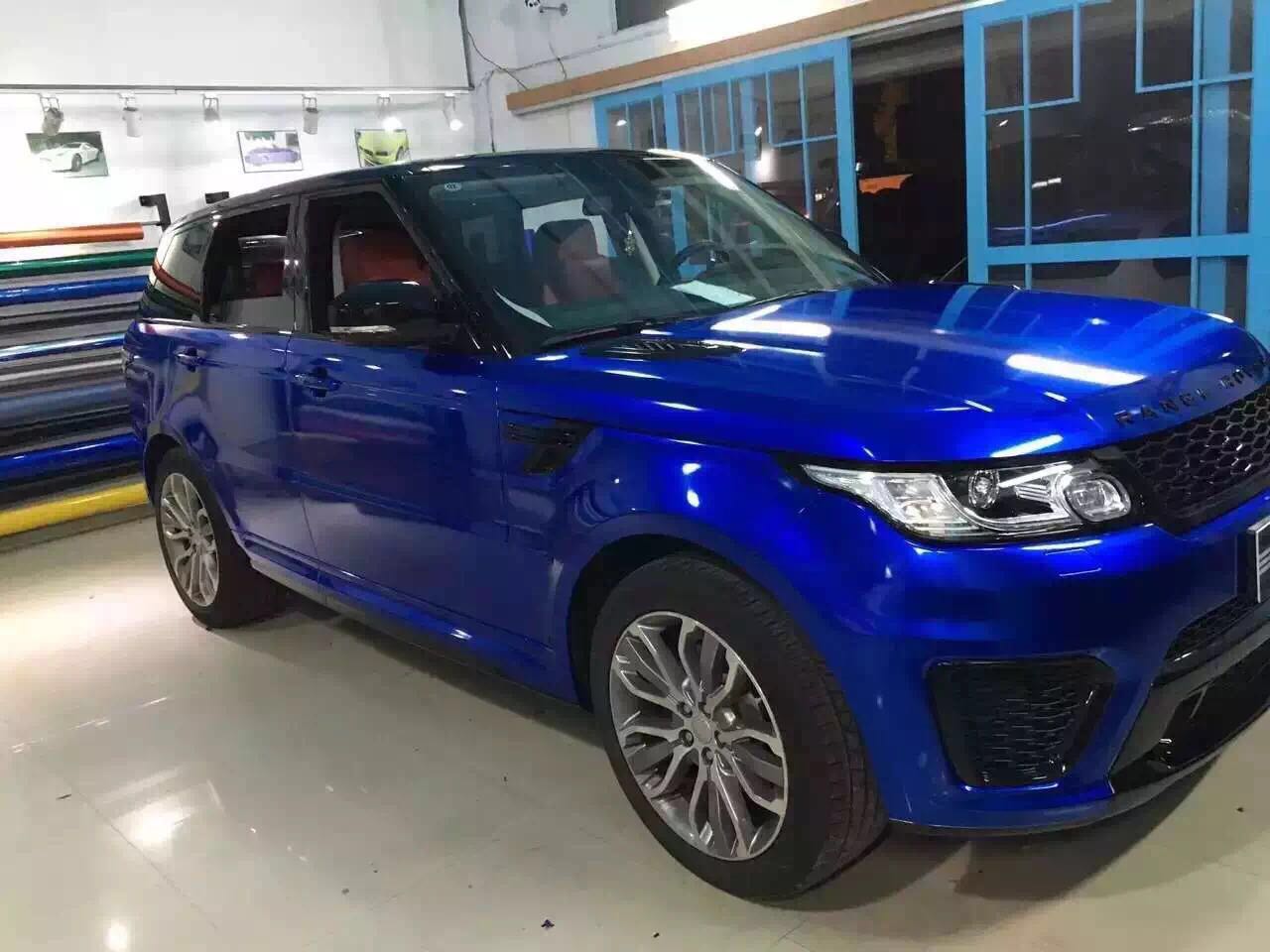 Modrá lesklá metalická 152cm x 2m 