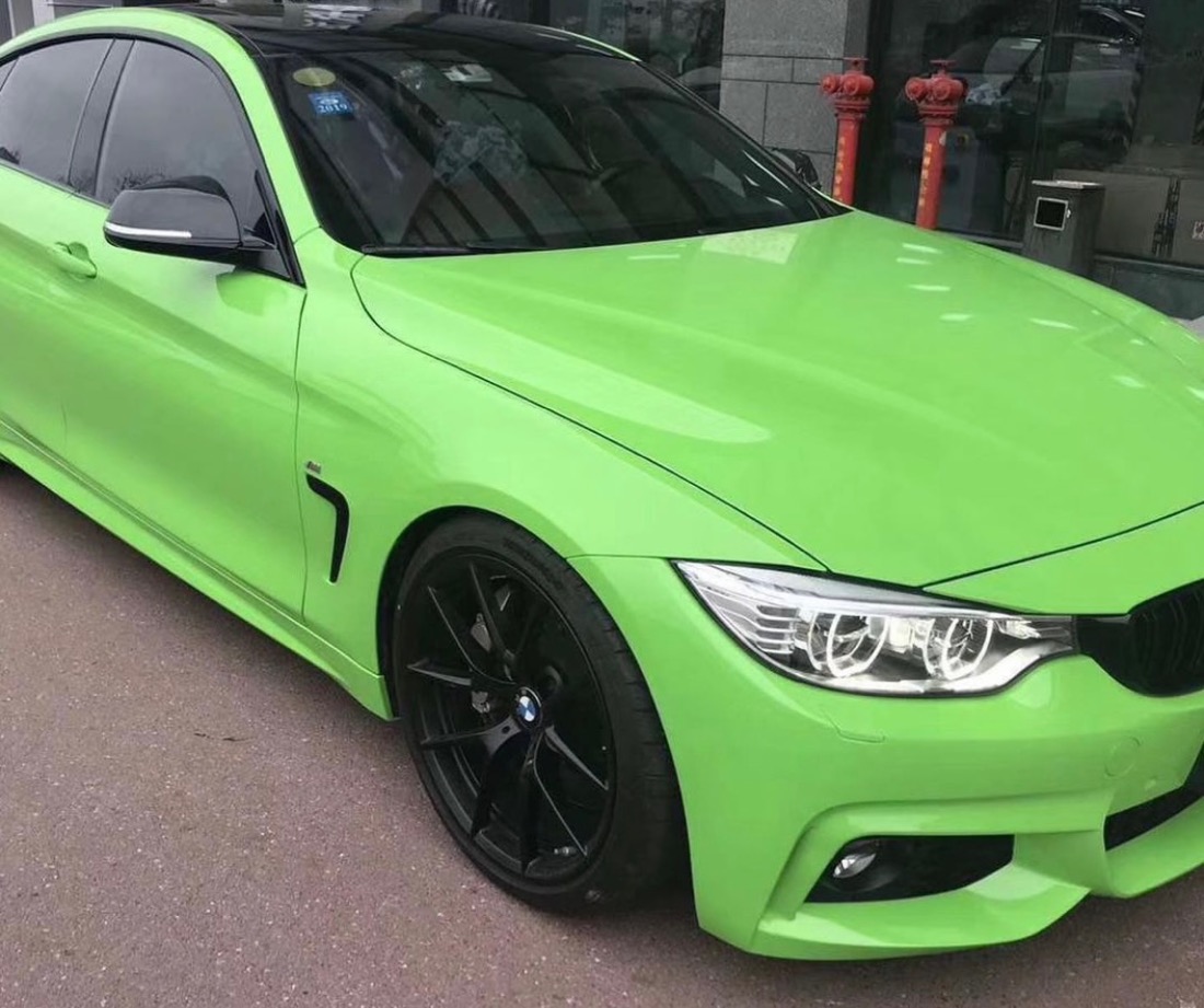 ZELENÁ EXTRA LESKLÁ 3D FOLIE 152cm x 10m