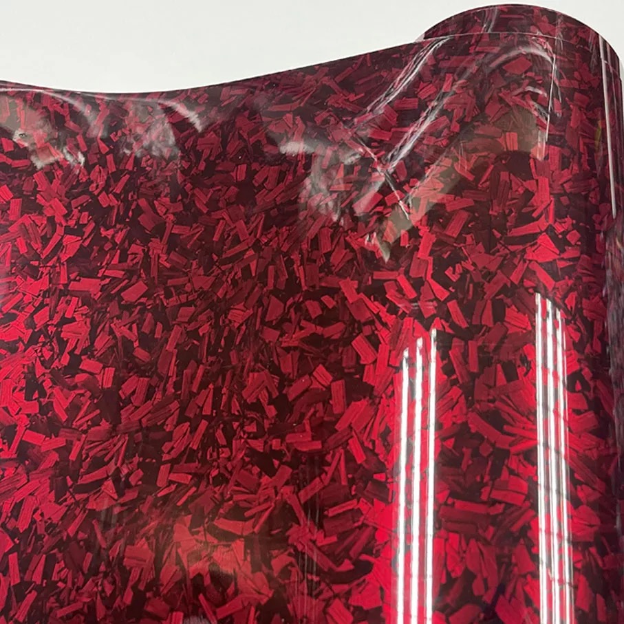 Lesklý červený forged karbon 1.52m x 2m