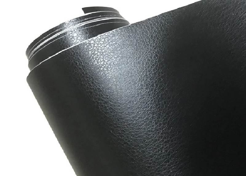 ČERNÁ SAMOLEPICÍ PVC FOLIE S IMITACÍ KŮŽE - 152cm x 50cm