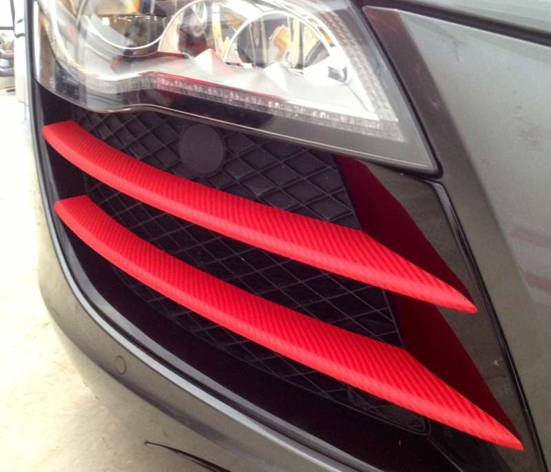 ČERVENÁ CARBON KARBON 3D FOLIE S KANÁLKY V LEPIDLE - 152cm x 1m