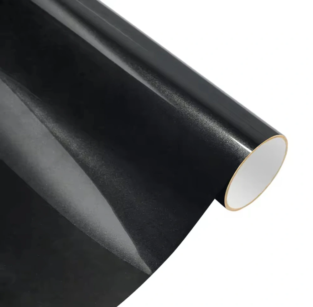 Černá lesklá metalická Premium PET 152cm x 18m
