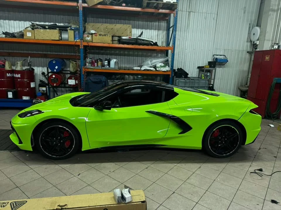 Ultra Gloss Apple Green 1.52m x 18m
