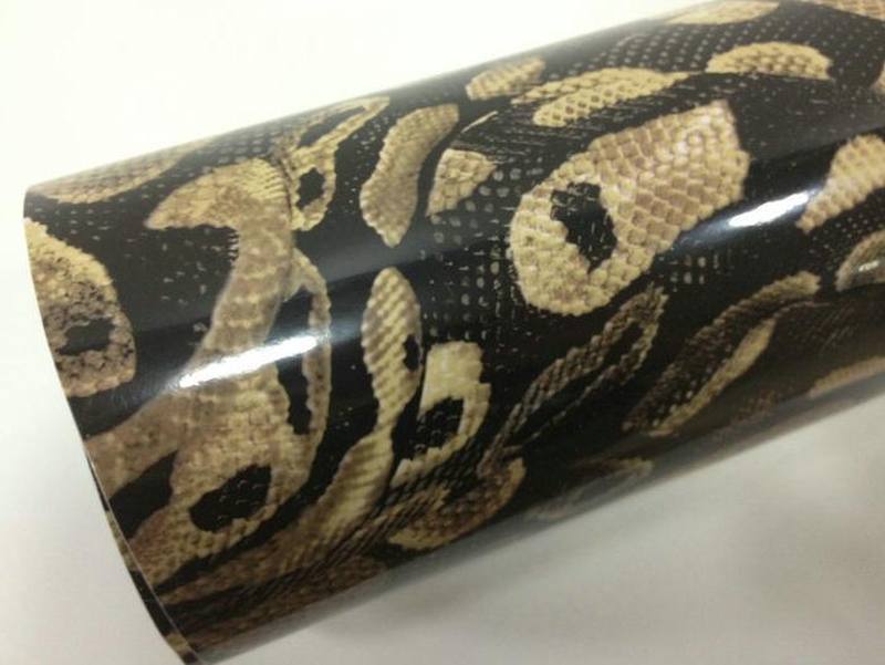 Samolepící 3D folie - lesklý had - 152cm x 5m