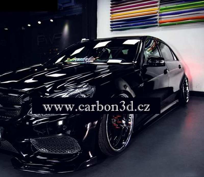 ČERNÁ EXTRA LESKLÁ 3D FOLIE S KANÁLKY V LEPIDLE 152cm x 50cm