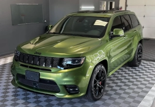 Zelená lesklá metalická Mamba Green 1.52m x 18m